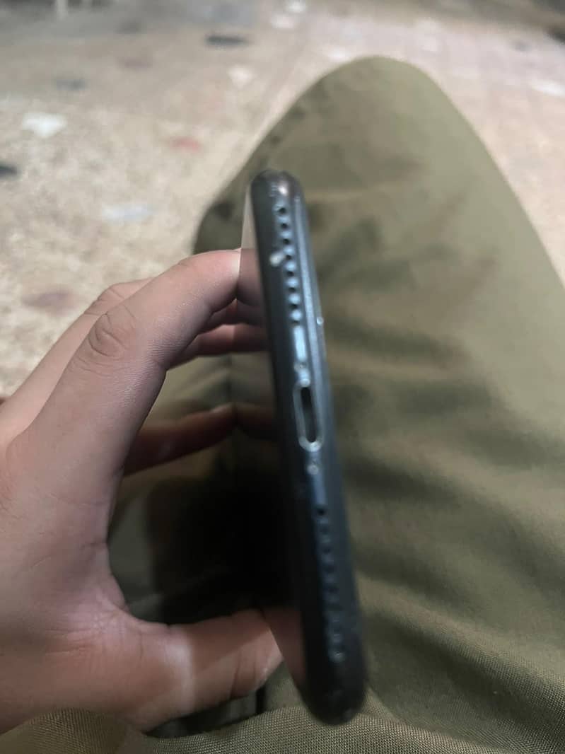 Apple iPhone 7 Plus 4