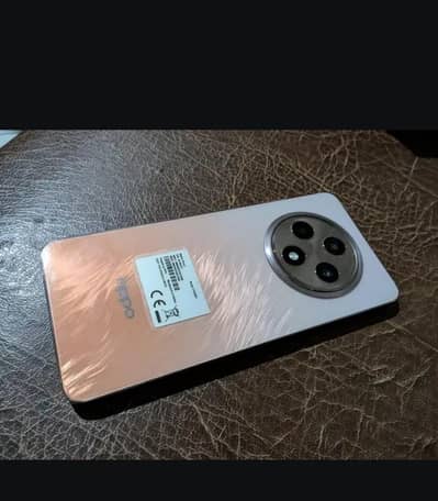 OPPO Reno12 F
