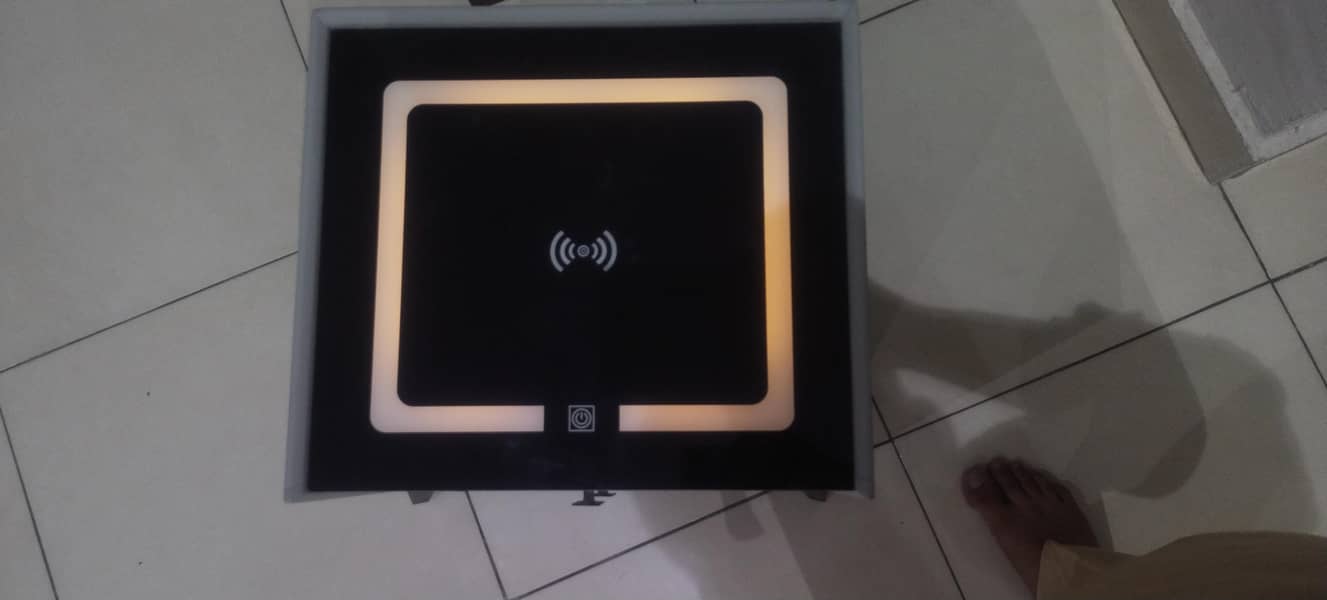 Smart bedSide table 1