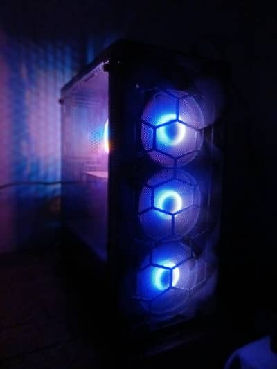 POWERFULL GAMMING PC IN CHEAP 