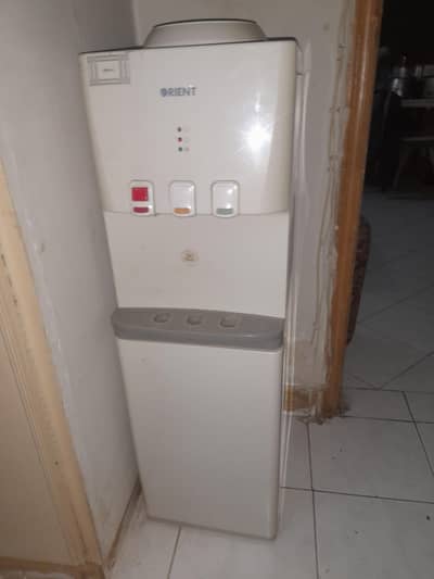 Un used Water Dispencer for sale