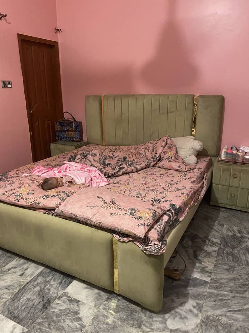 Bed + dressing 1