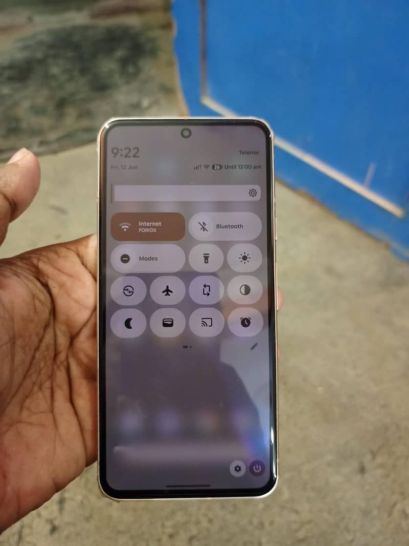 Google Pixel 8 2