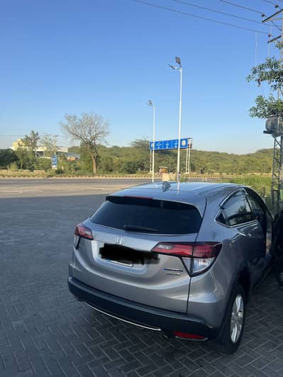 Honda Vezel 2016