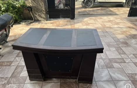 Wooden office table
