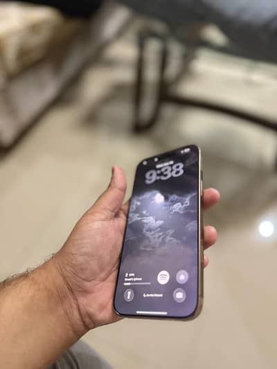 Apple iPhone 16 Pro Max