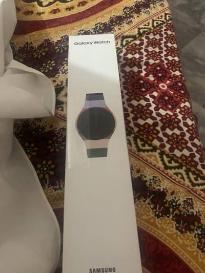 Galaxy watch 40mm like new just one box open