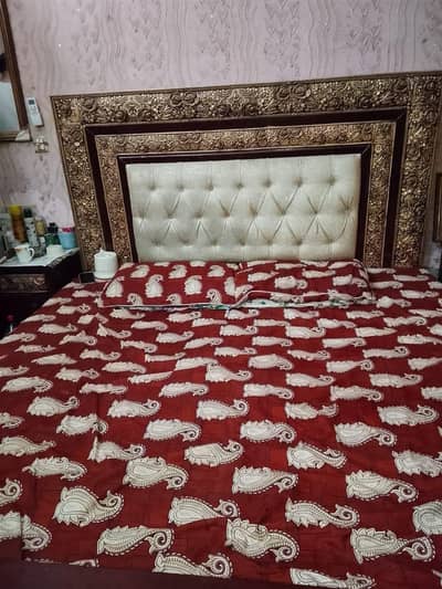 Double bed with 2 side table
