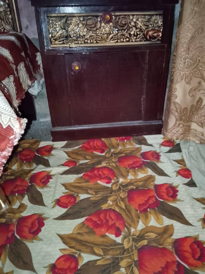 Double bed with 2 side table 1