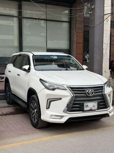 Toyota Fortuner V 2017 for sale