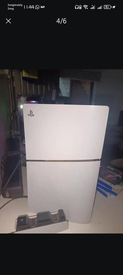PS5 Slim Disc Edition UK Version 1TB – Like New  With Games