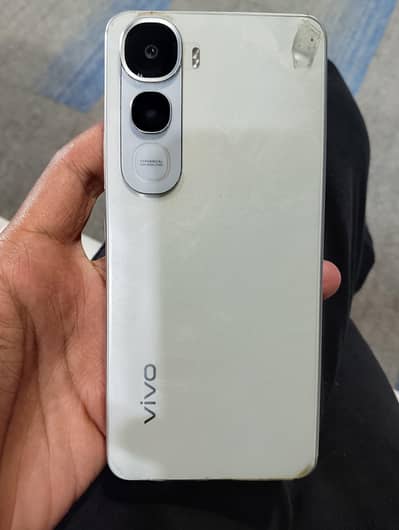 Vivo Y400