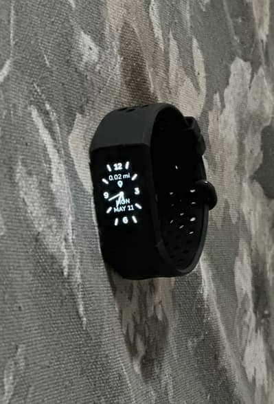 Fitbit Charge 4