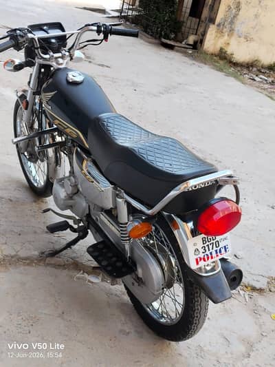 Honda 125. self start