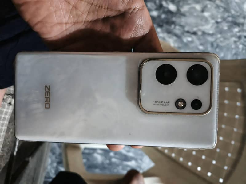Infinix Zero 30 0