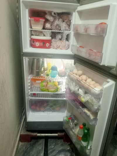Dawlance energy saving fridge for sale