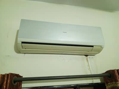 one ton split AC working.  10/10