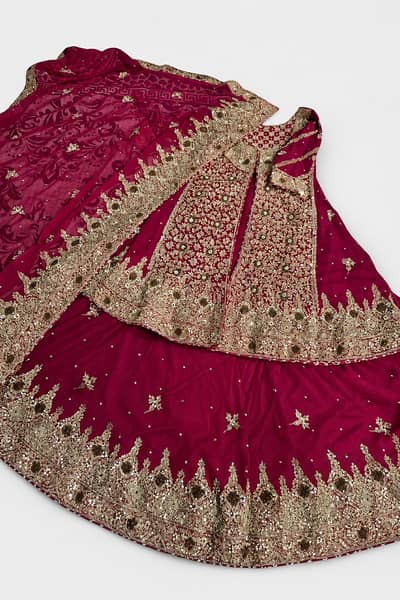 Traditional pakistani Bridal dress , baraat dress , red formal weddin