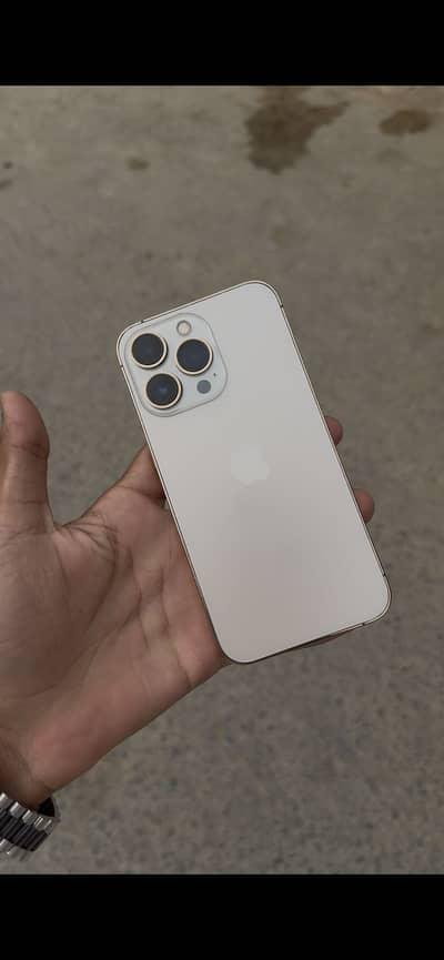 iPhone 13 Pro