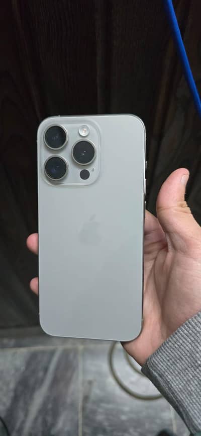 Apple iPhone 15 Pro