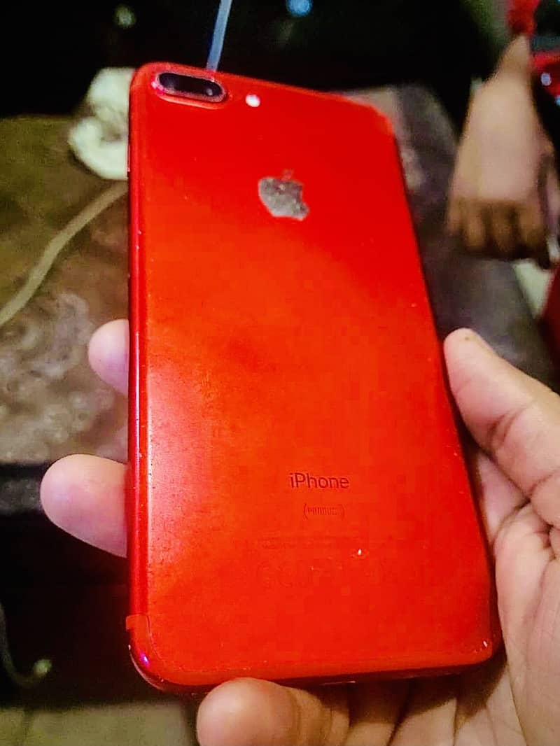 Apple iPhone 7 Plus 0
