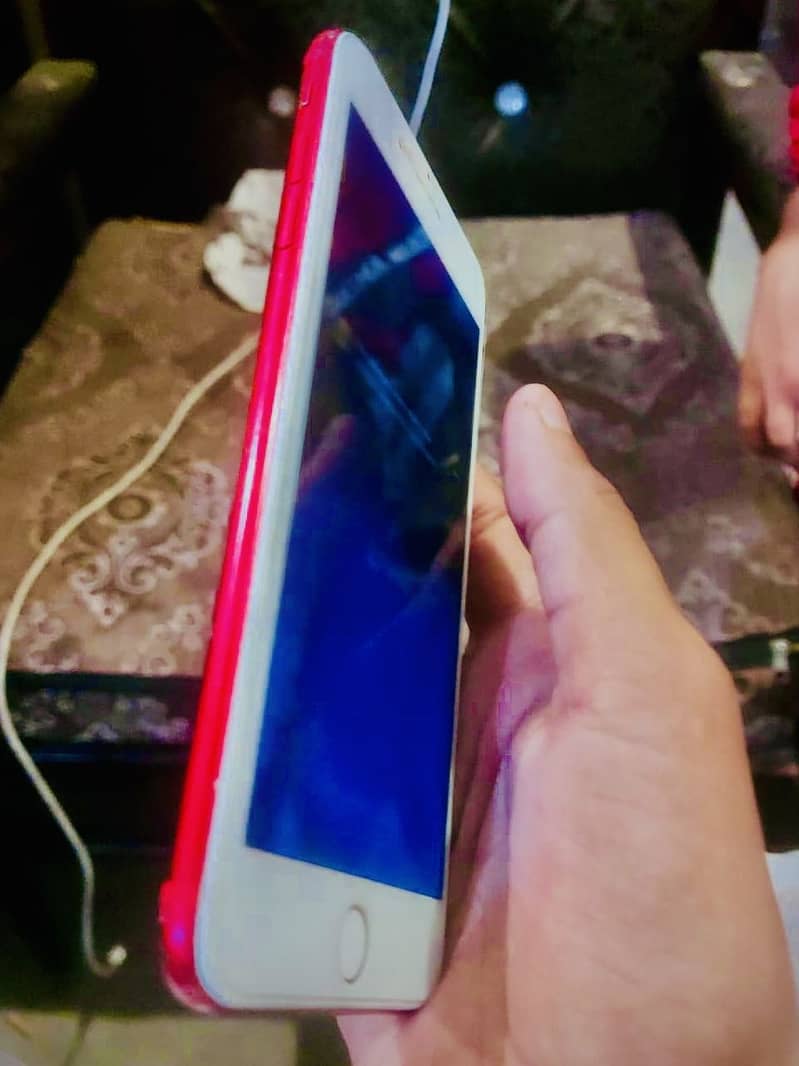 Apple iPhone 7 Plus 3