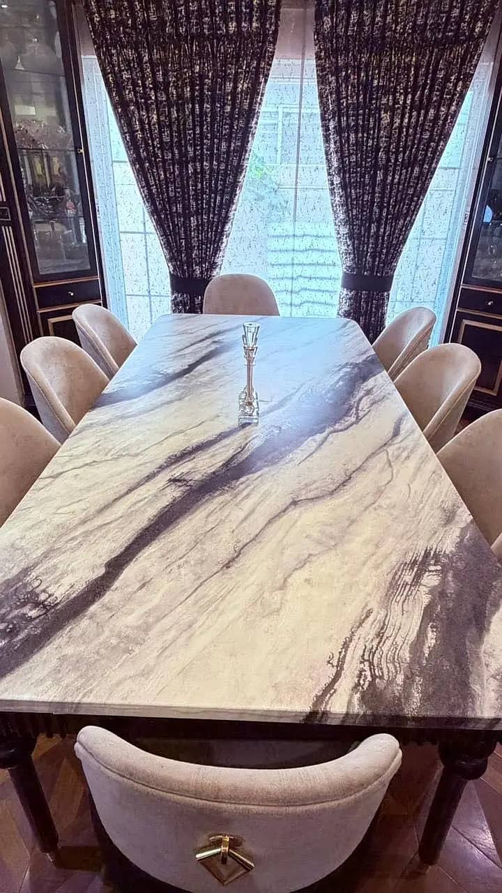 8 seater Dining table 4
