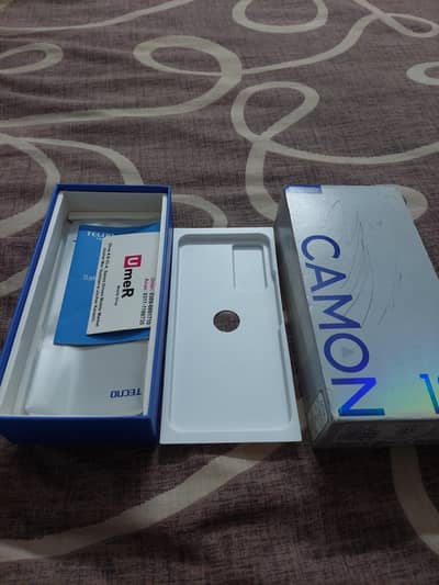 Tecno Camon 18