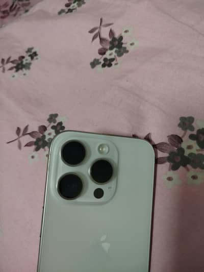 Apple iPhone 15 Pro