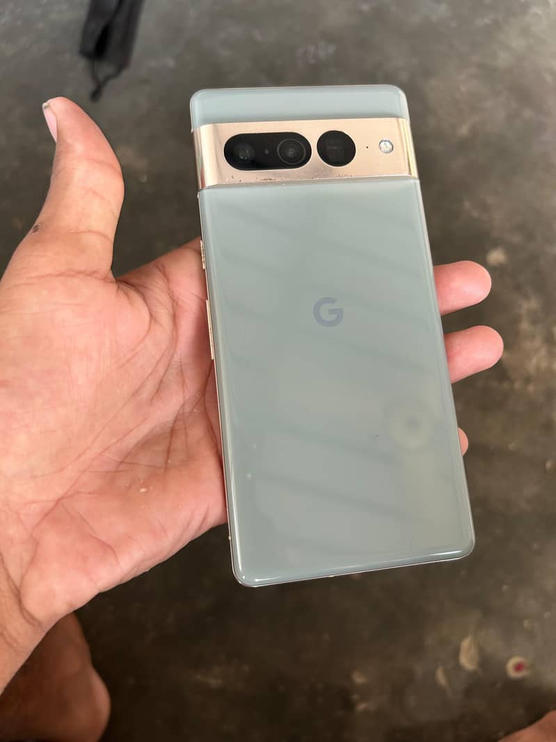 Google Pixel 7 Pro 2