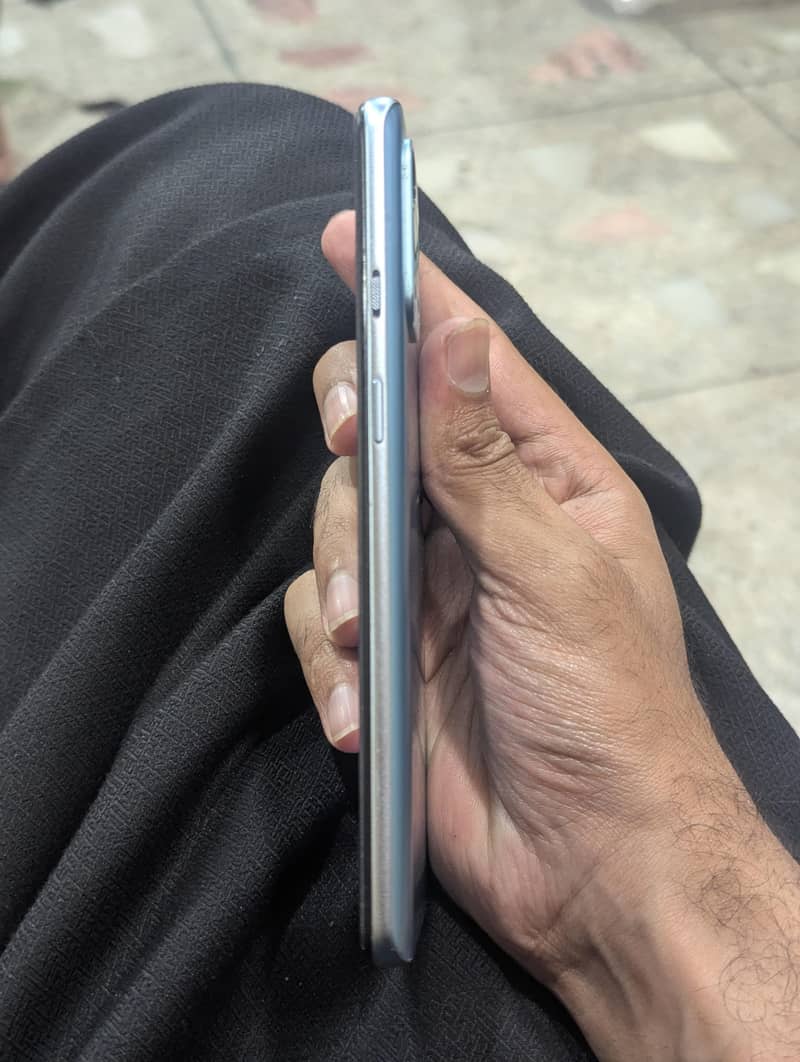 One Plus 9R 5