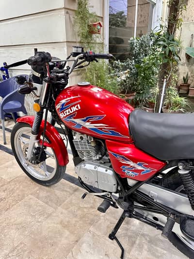Suzuki Gs 150 SE