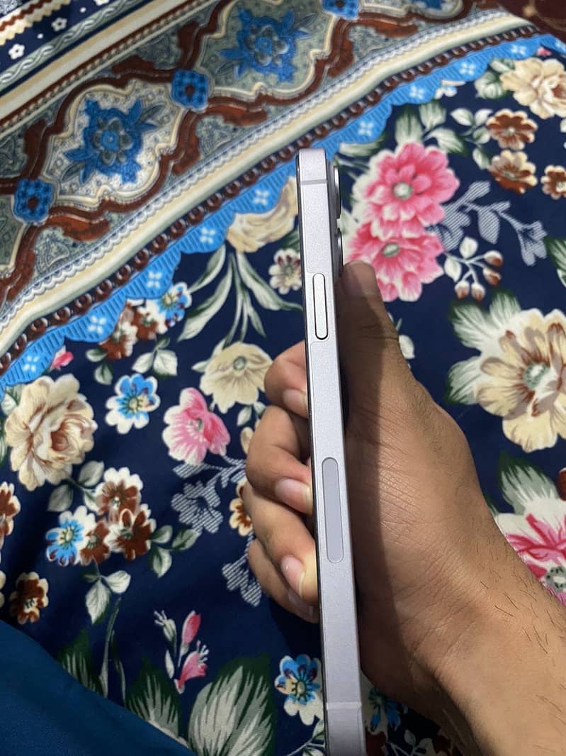 Apple iPhone 14 plus 2