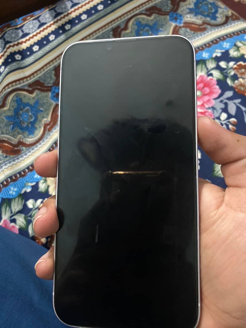 Apple iPhone 14 plus 3