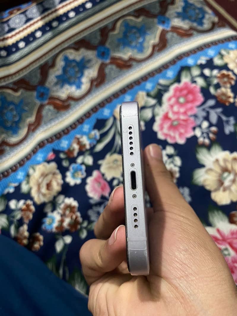 Apple iPhone 14 plus 4