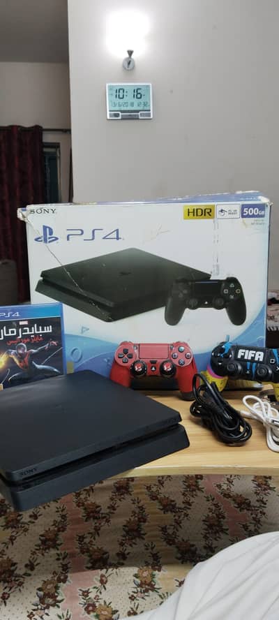 PS4 SLIM (USED) FOR SALE ALMOST BRAND NEW CONDITION