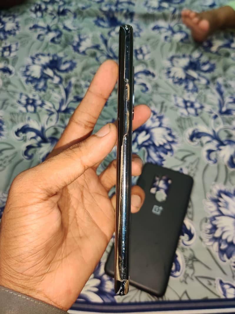 One Plus 8 Pro 7