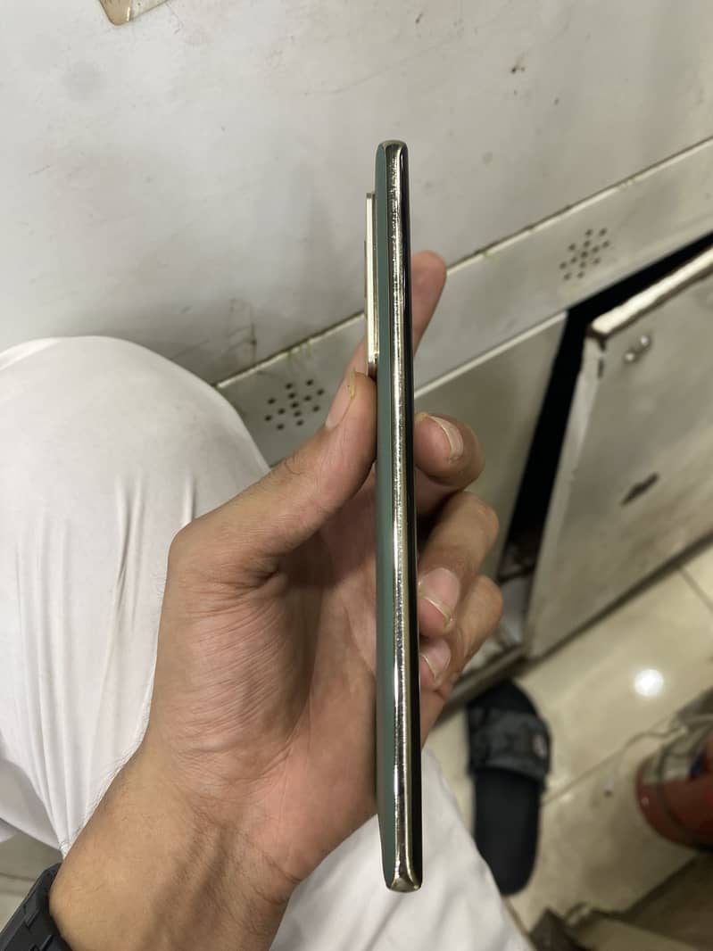Infinix Note 40 Pro 2