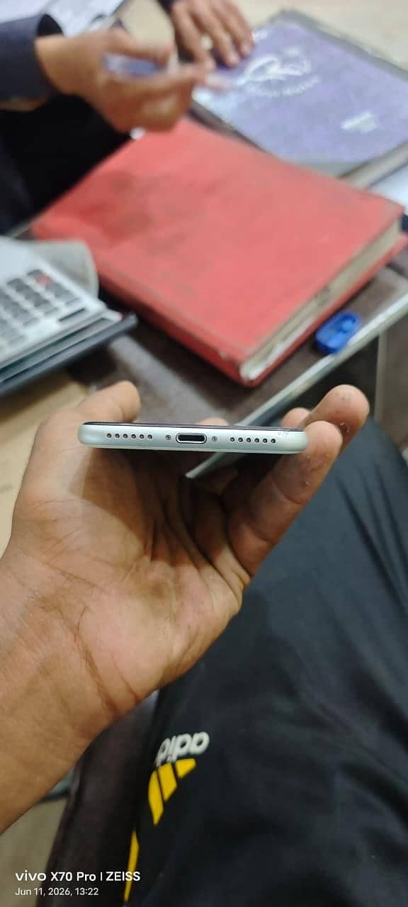 Apple iPhone SE 1