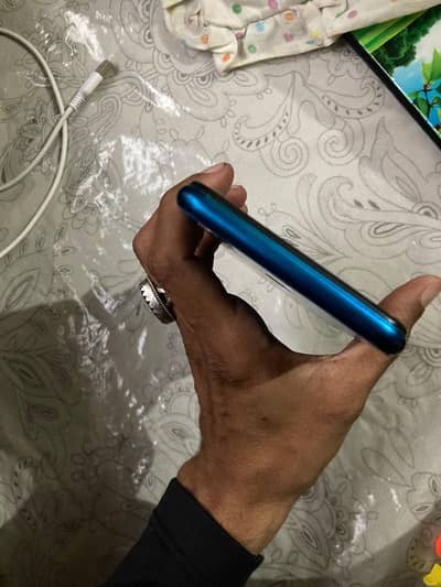 Vivo Y17