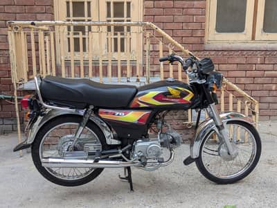 Honda CD70 Black Colour