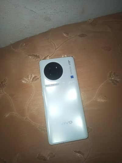 Vivo X90s