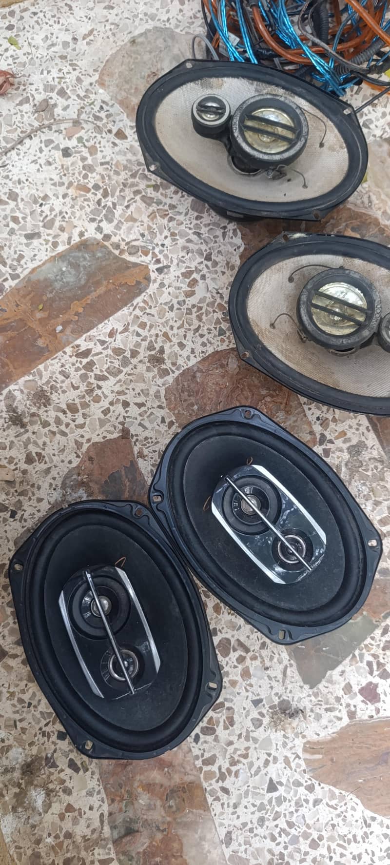 Complete speakers sets 16