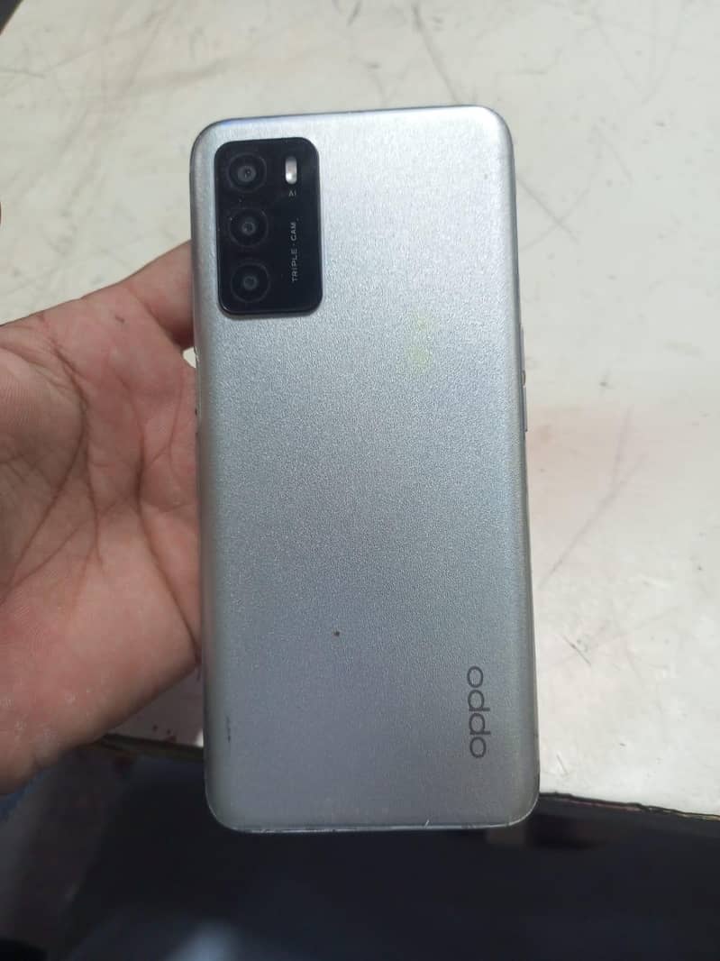OPPO A16 0
