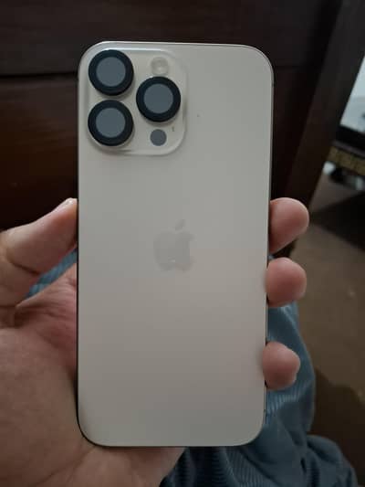 Apple iPhone 16 Pro Max