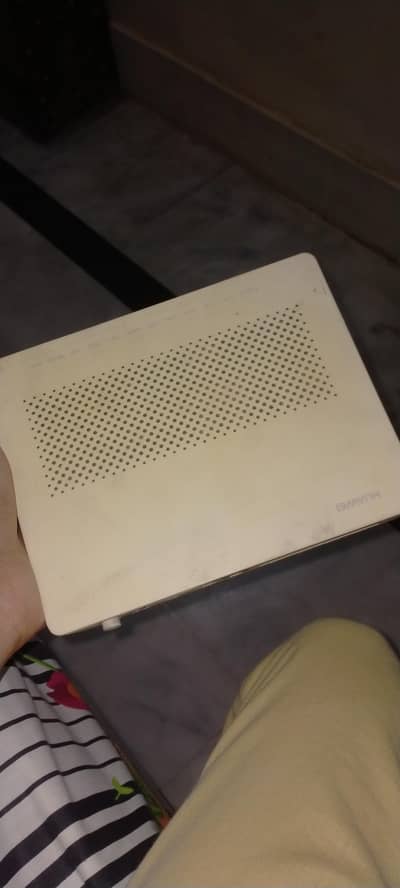 Huawei HG8245A GPON Fiber Optic ONT Router - Working Condition