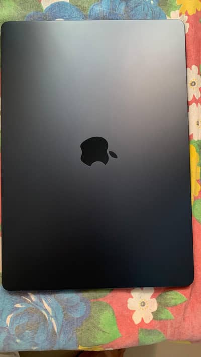 MacBook Air M2 15in Midnight