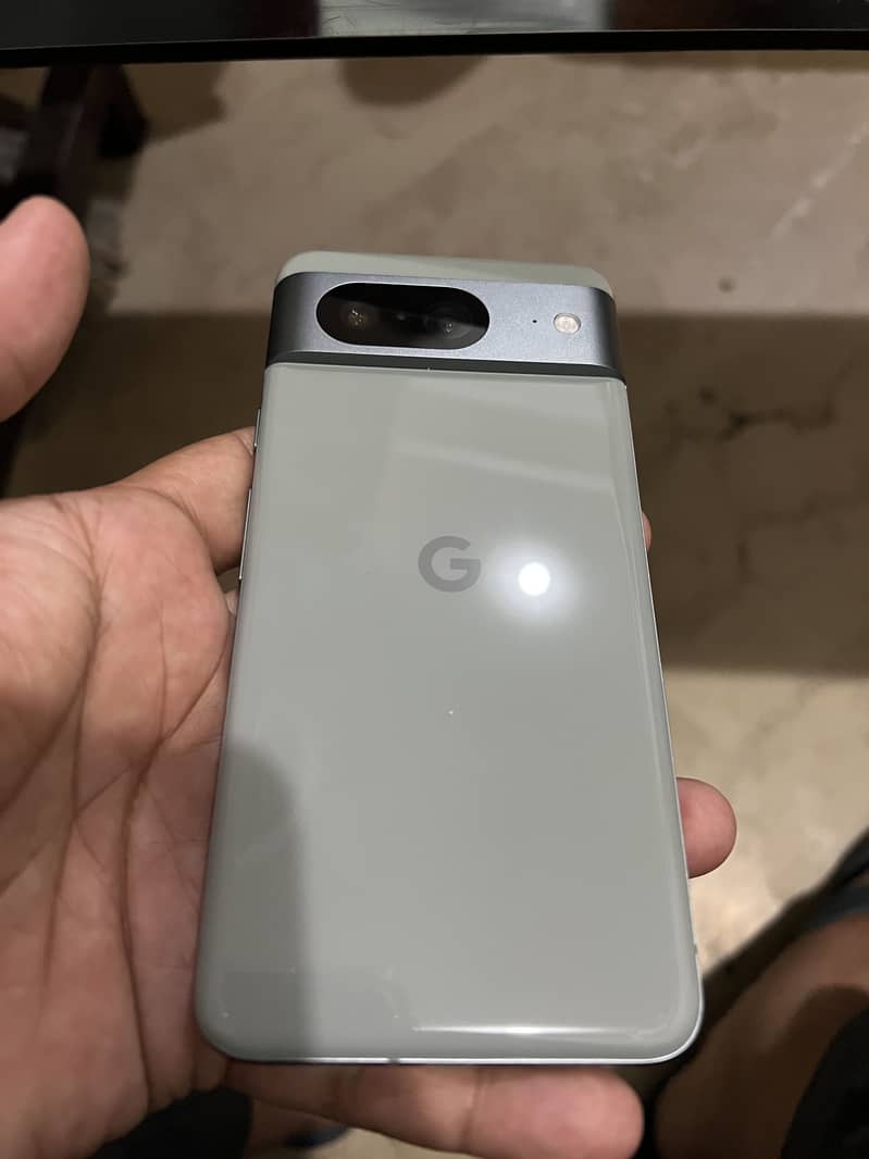 Google Pixel 8 5
