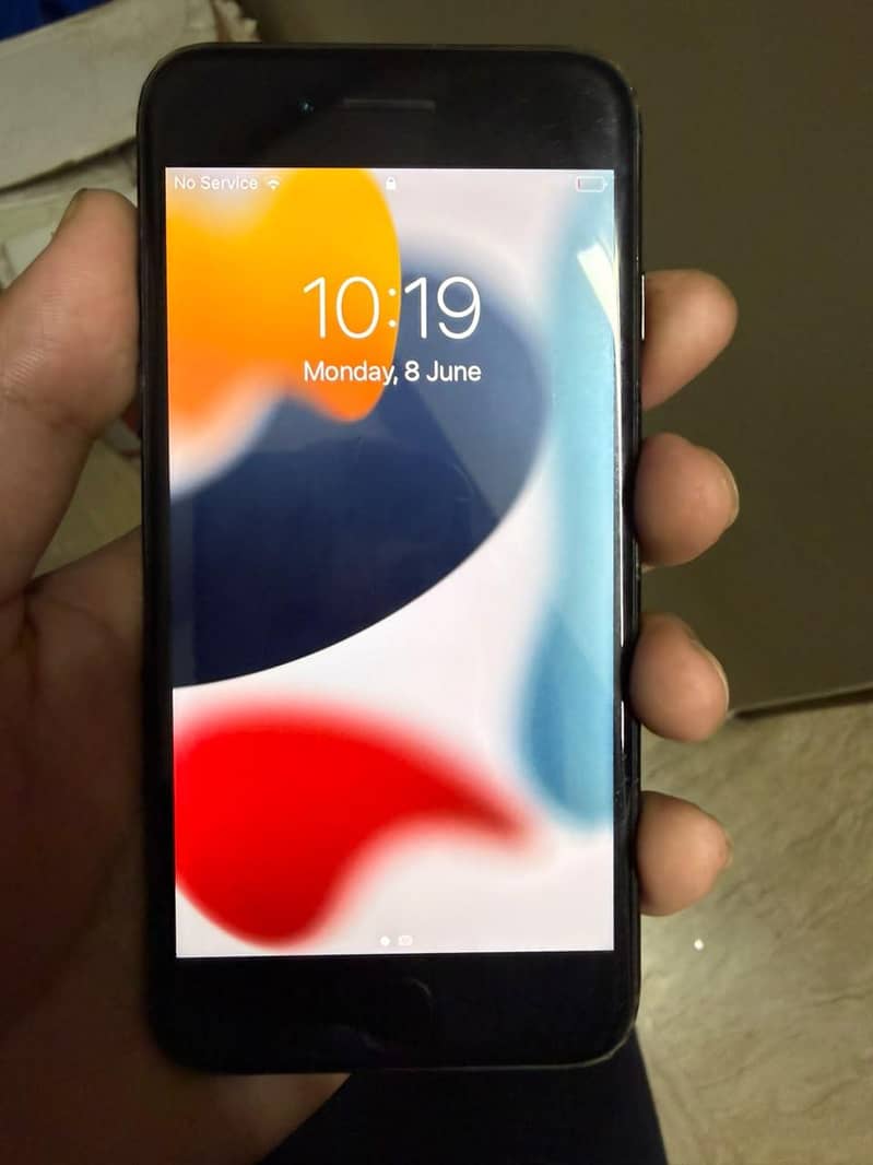 Apple iPhone 7 1