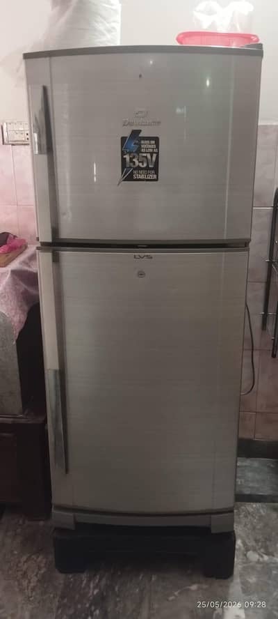 14 cubic dawlance fridge